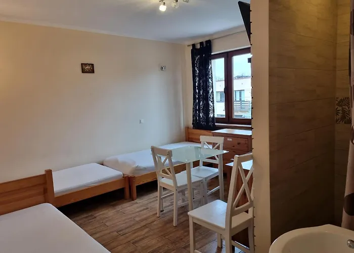 Rumiankowy Airport Вроцлав