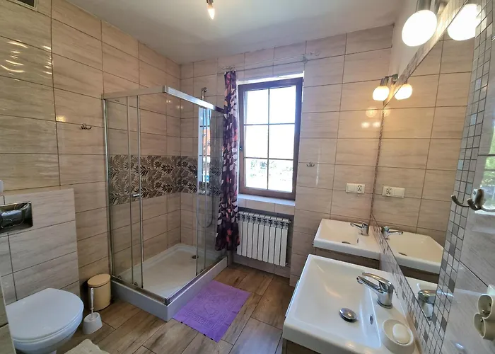 Rumiankowy Airport Hostel Breslau